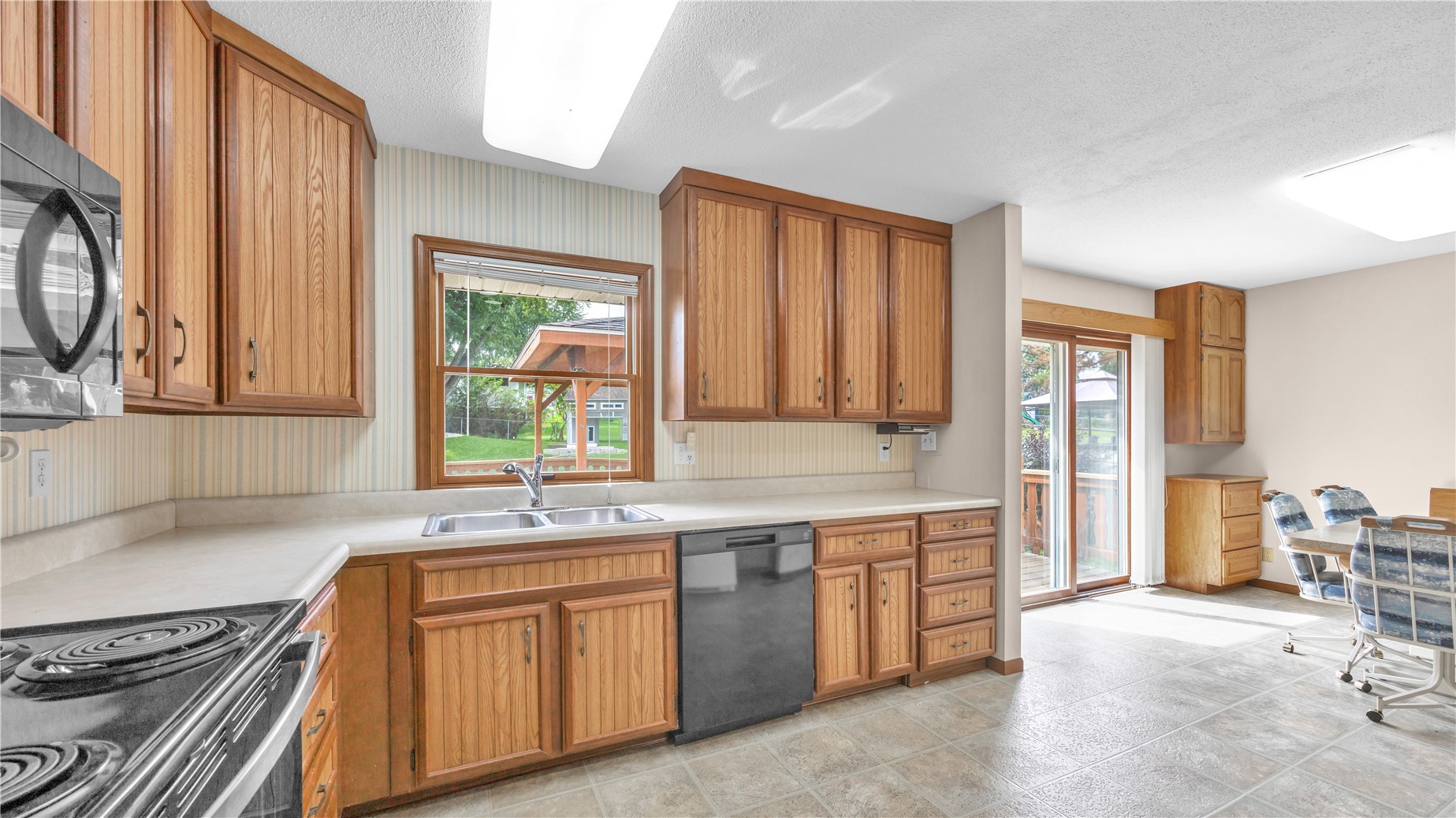 241 Norman Drive NE Cedar Rapids IA 52402