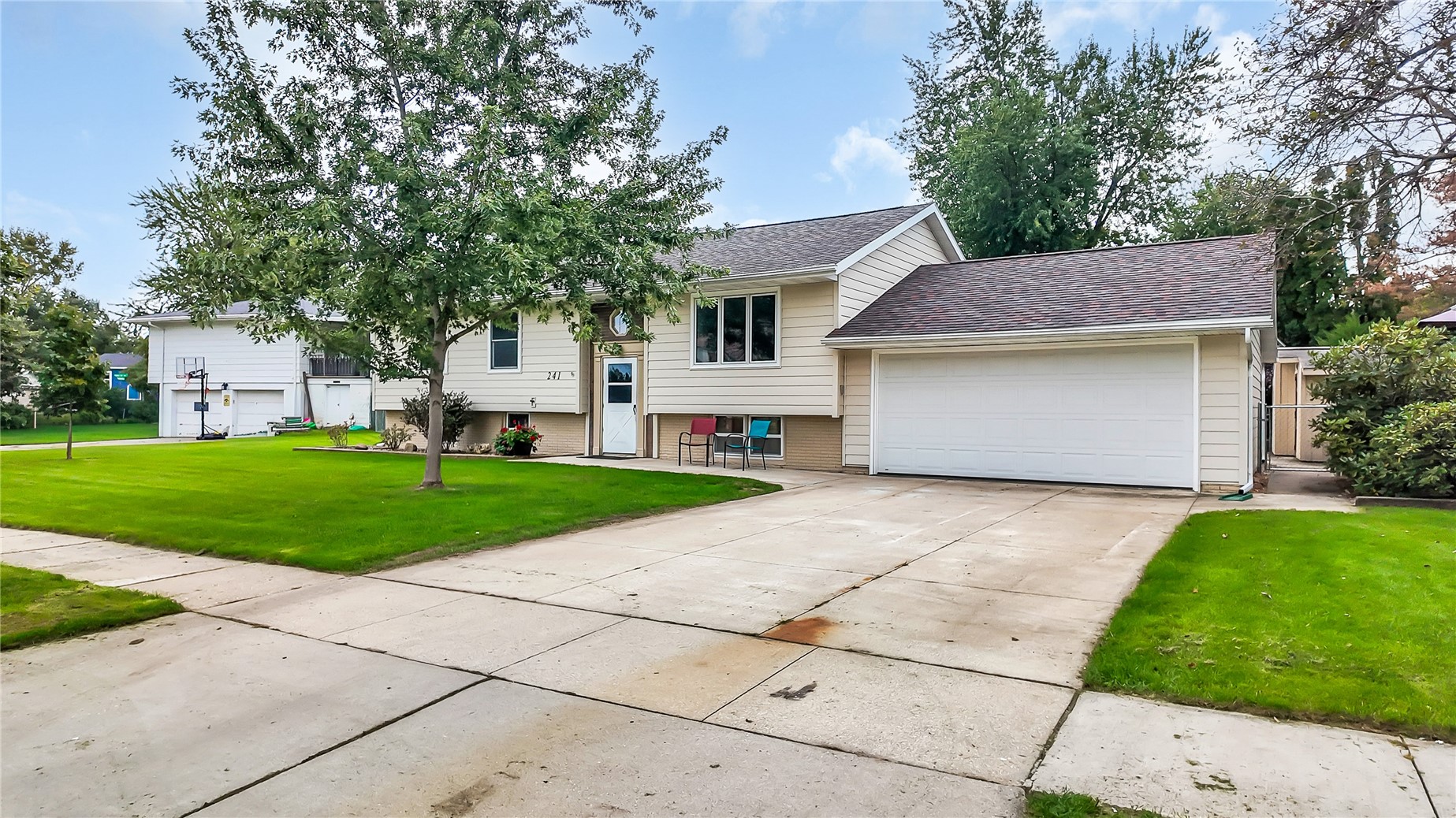 241 Norman Drive NE Cedar Rapids IA 52402