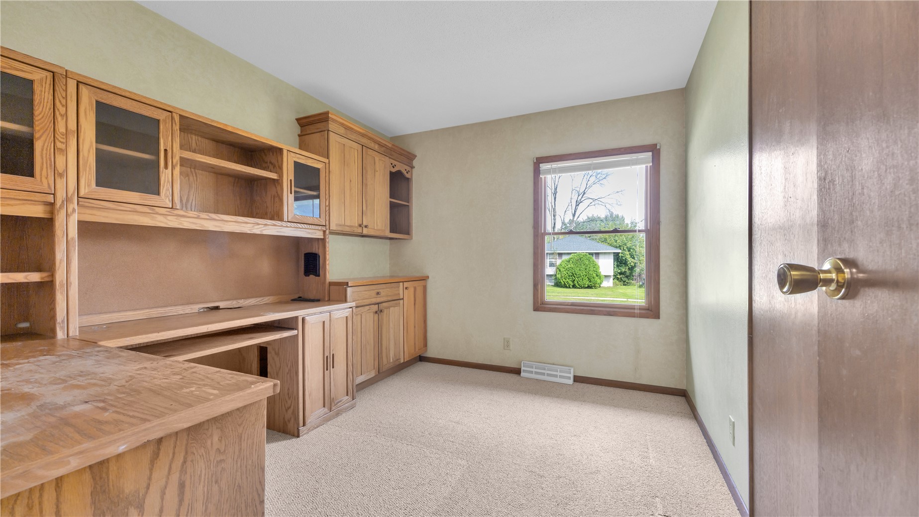 241 Norman Drive NE Cedar Rapids IA 52402