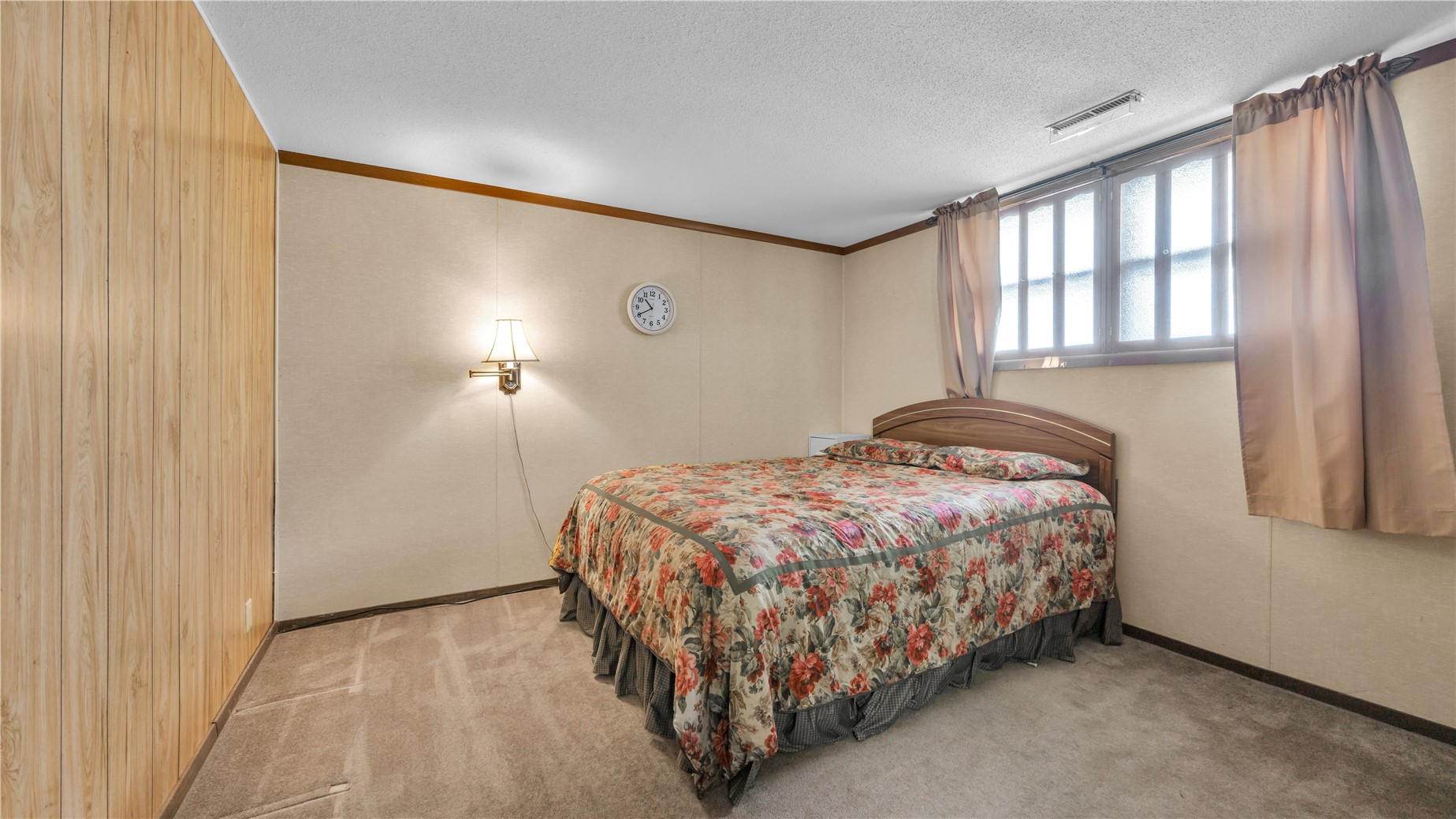 241 Norman Drive NE Cedar Rapids IA 52402