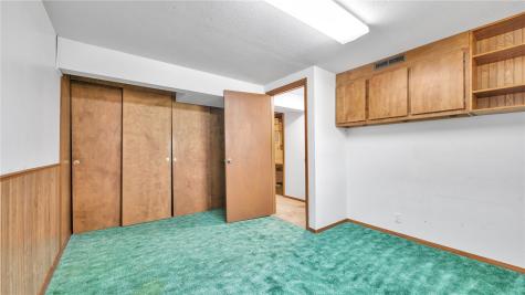 241 Norman Drive NE Cedar Rapids IA 52402