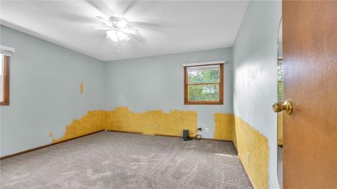 241 Norman Drive NE Cedar Rapids IA 52402