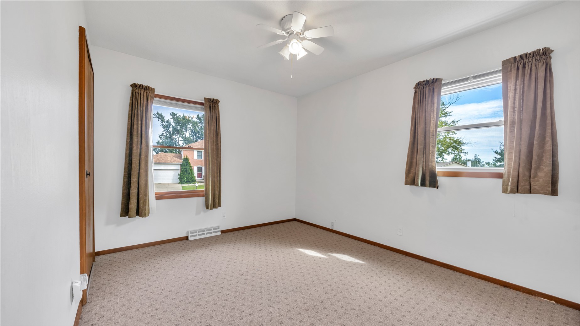241 Norman Drive NE Cedar Rapids IA 52402