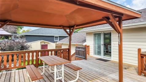 241 Norman Drive NE Cedar Rapids IA 52402