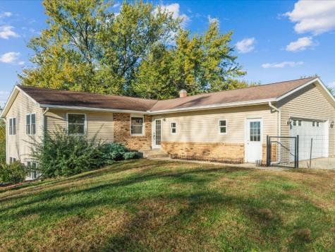 10101 Hall Road Cedar Rapids IA 52411