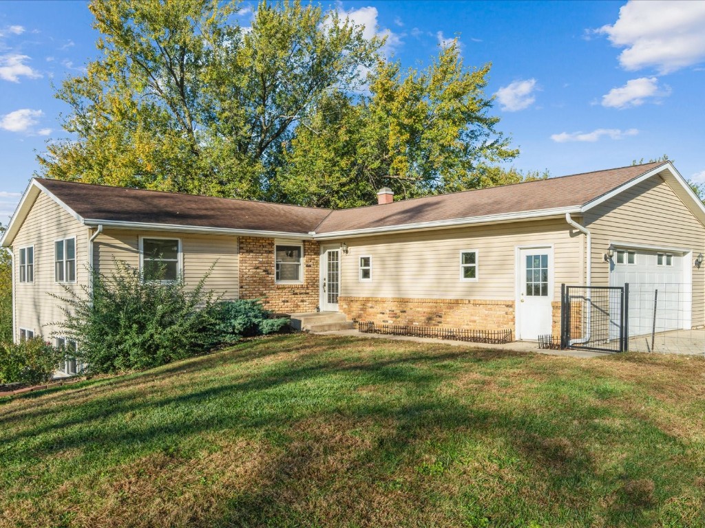 10101 Hall Road Cedar Rapids IA 52411