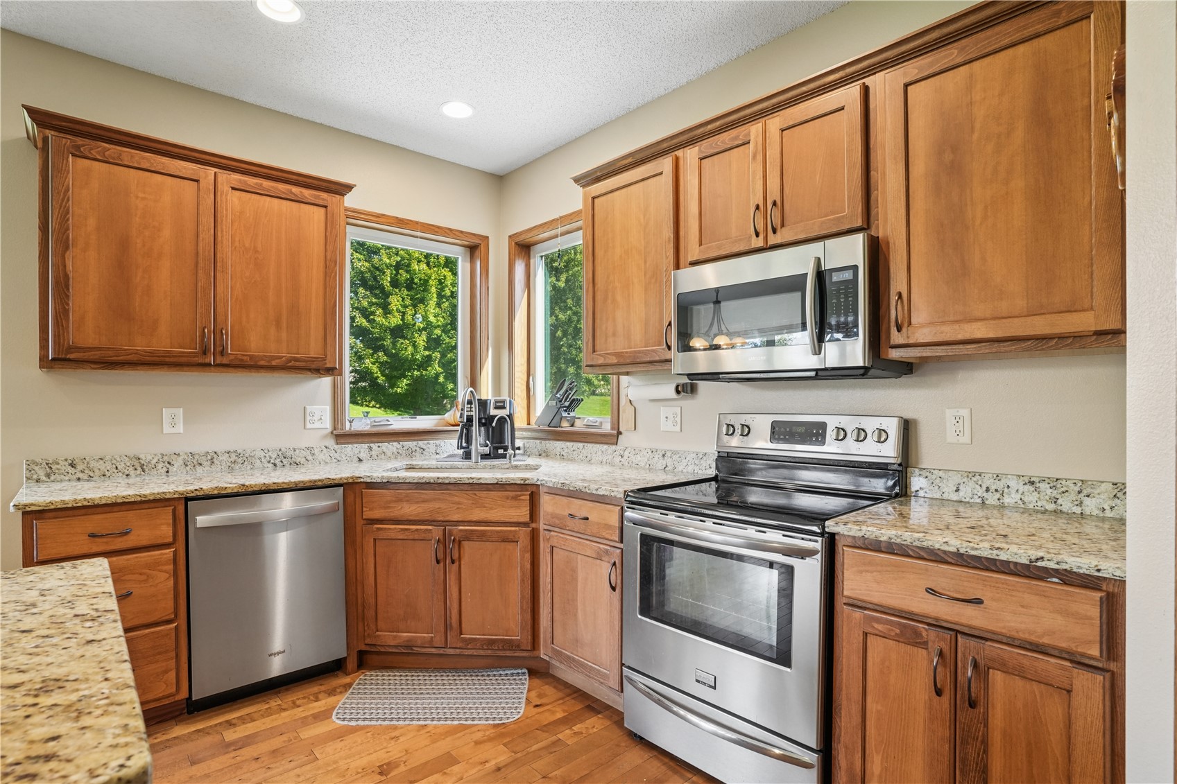 2395 Newcastle Marion IA 52302