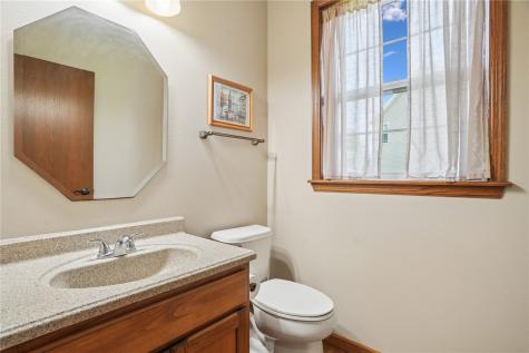 2395 Newcastle Road Marion IA 52302