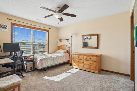 2395 Newcastle Road Marion IA 52302