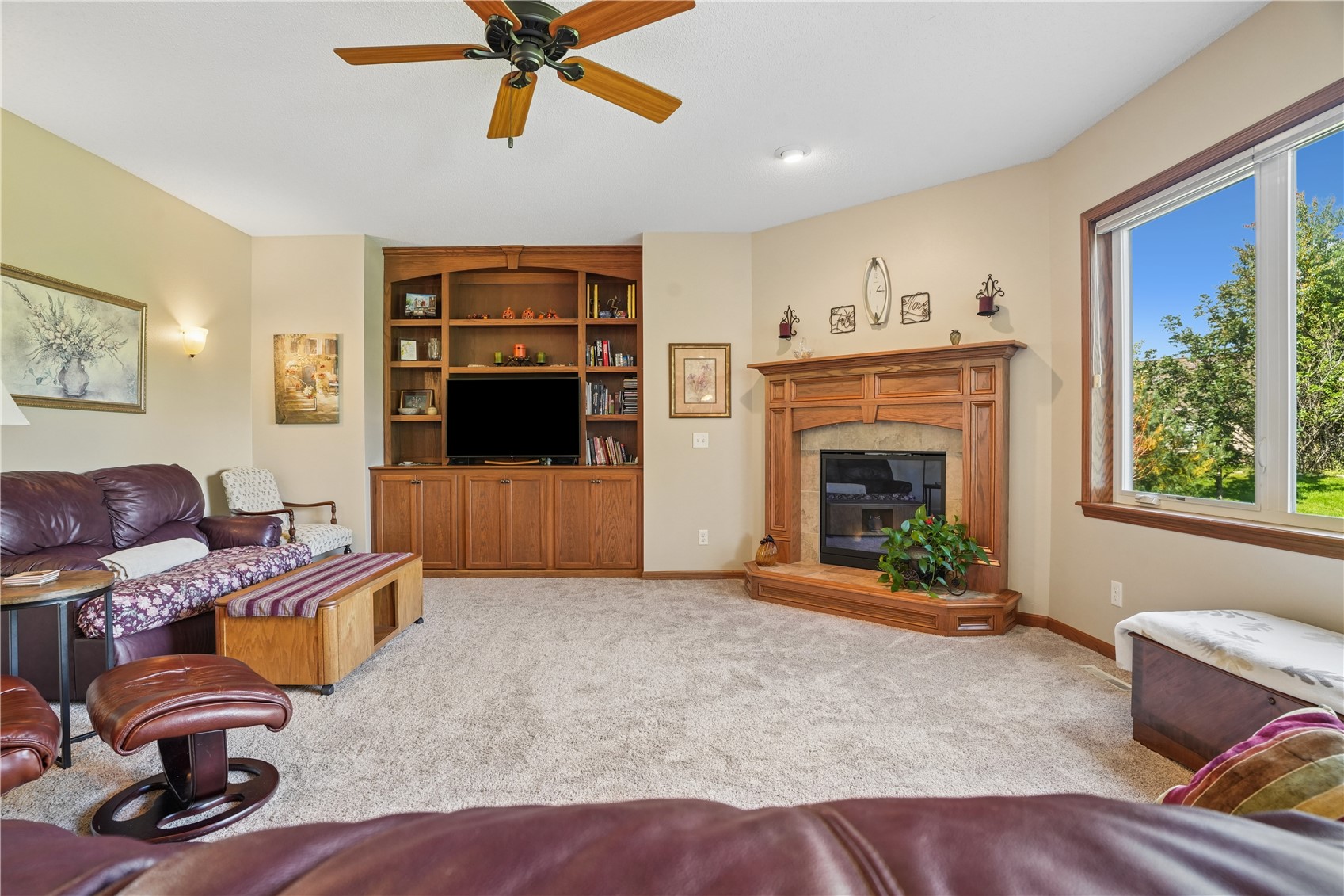 2395 Newcastle Marion IA 52302