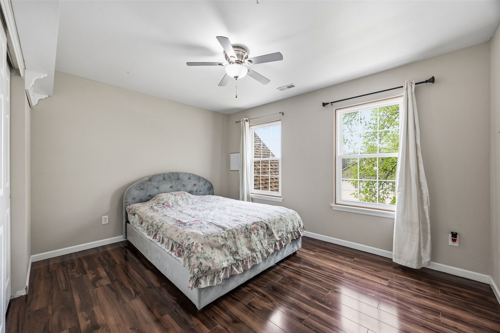 1945 41st Street Marion IA 52302