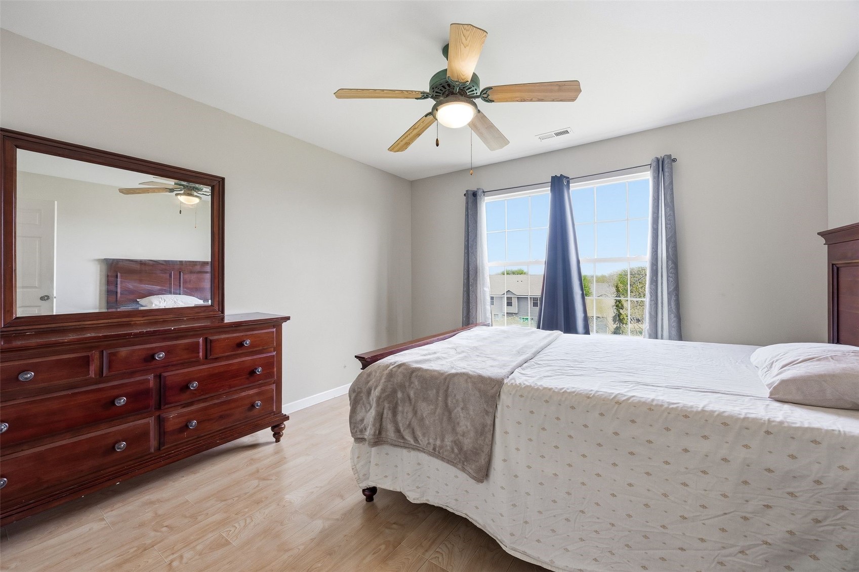 1945 41st Street Marion IA 52302
