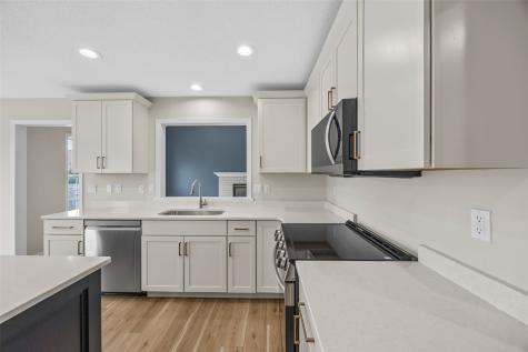 90 Partridge Avenue Marion IA 52302