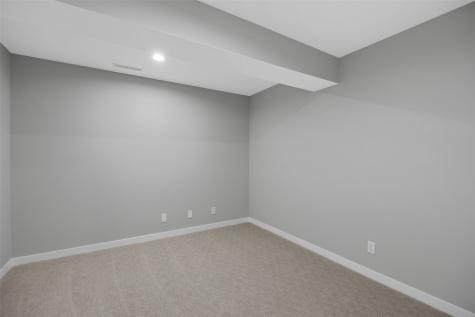 90 Partridge Avenue Marion IA 52302