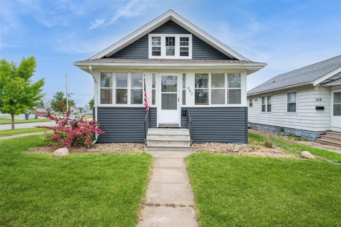 662 19th Avenue SW Cedar Rapids IA 52404