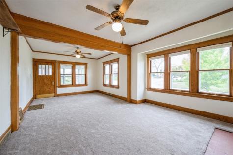 662 19th Avenue SW Cedar Rapids IA 52404