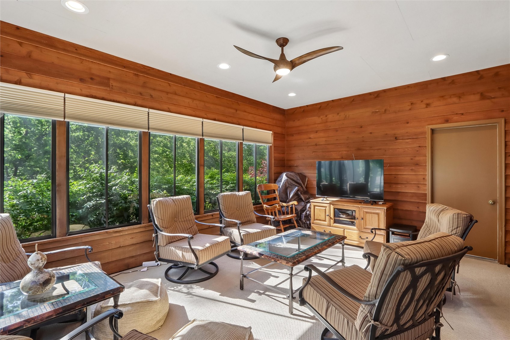 3057 Sandy Beach Road Swisher IA 52338