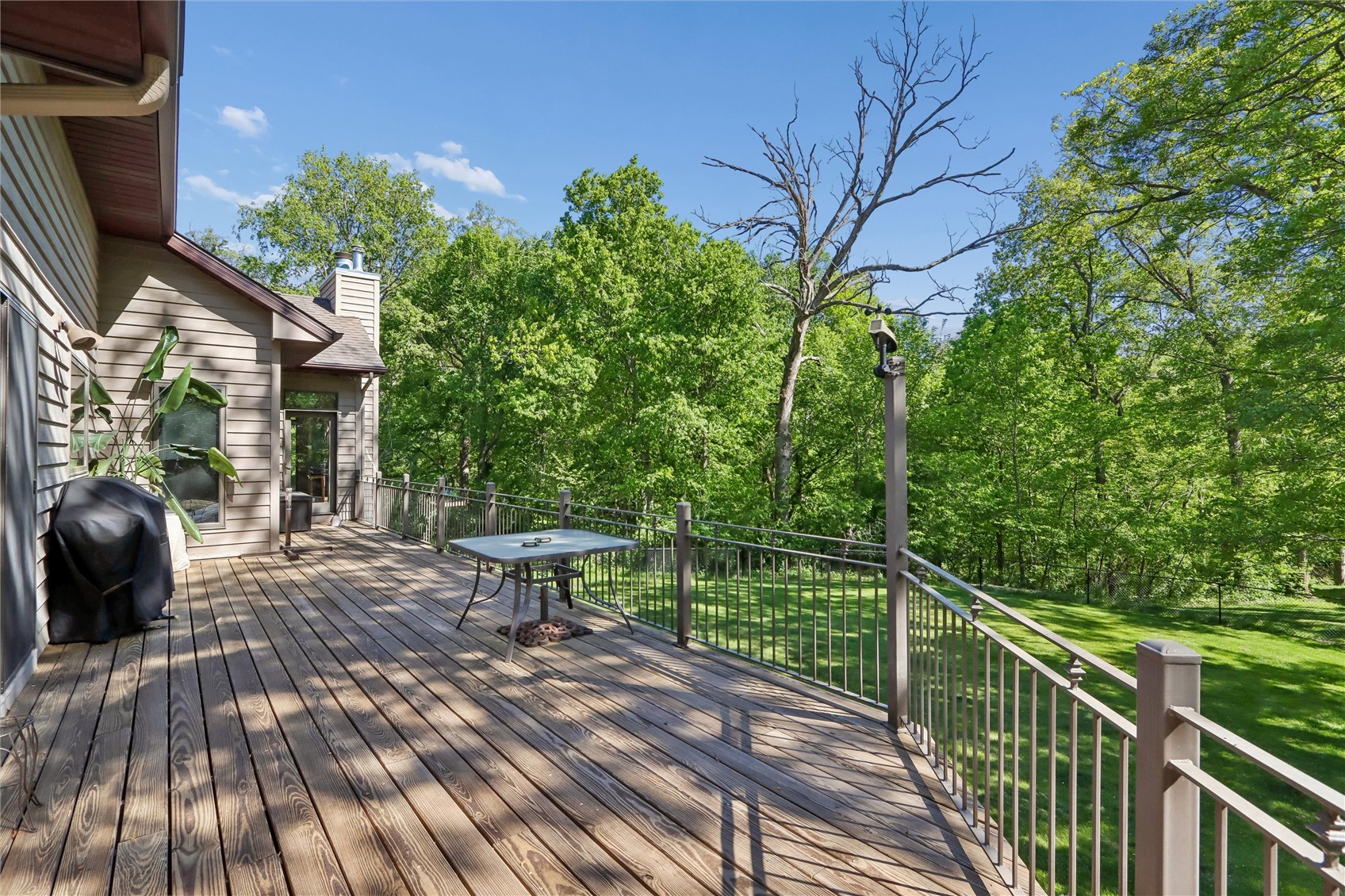 3057 Sandy Beach Road Swisher IA 52338