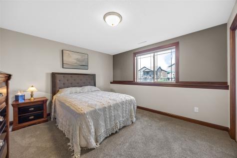 260 Battle Creek Drive Marion IA 52302