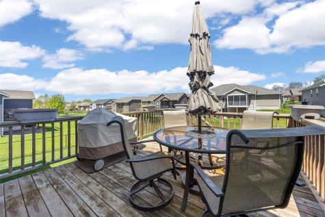 260 Battle Creek Drive Marion IA 52302