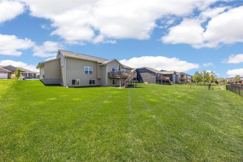 260 Battle Creek Drive Marion IA 52302