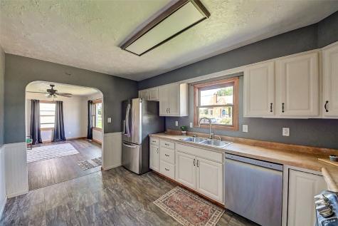 135 19th Avenue SW Cedar Rapids IA 52404