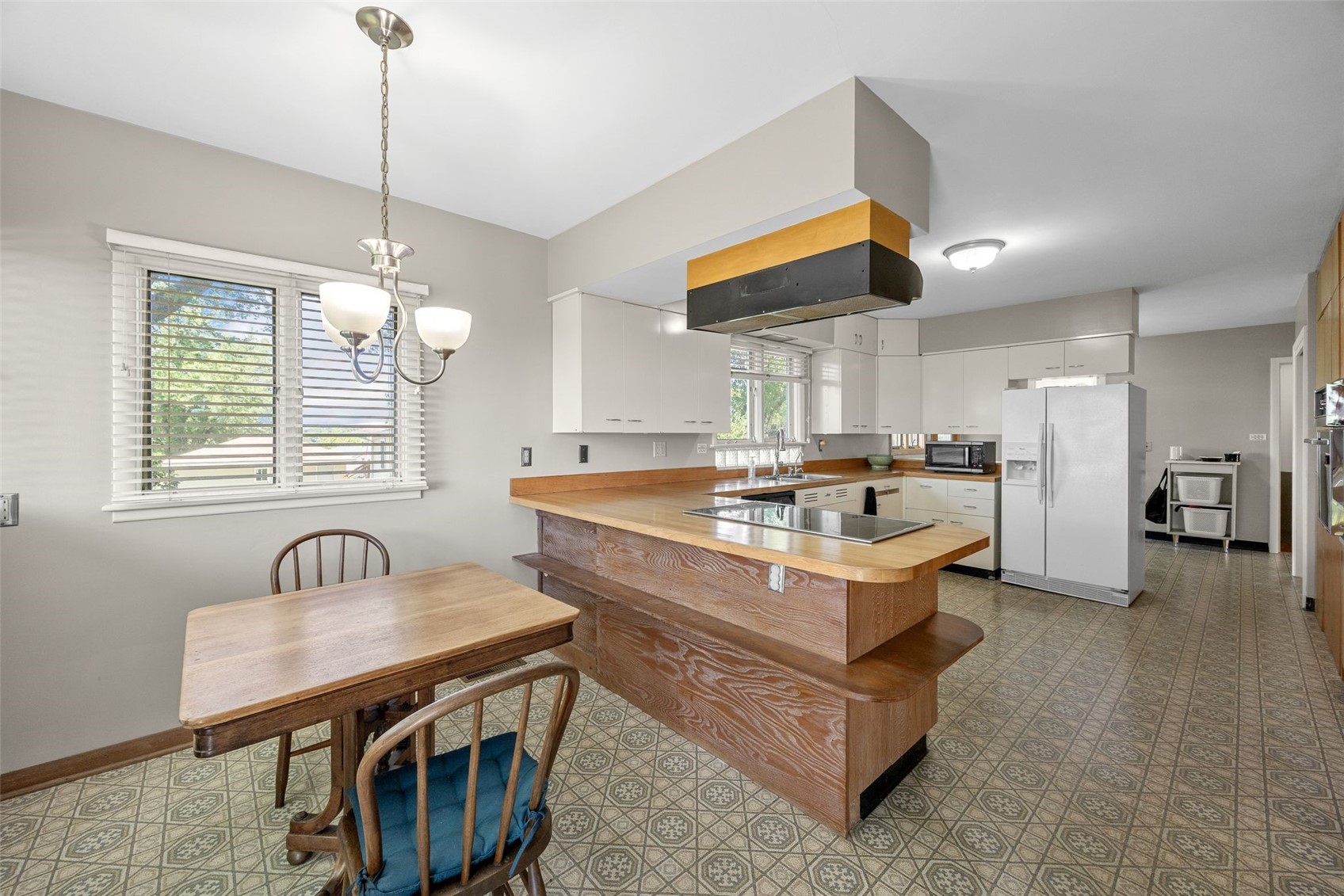2600 Maple Drive NW Cedar Rapids IA 52405