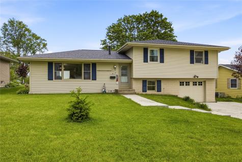 107 Parkview Drive Tipton IA 52772