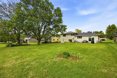 107 Parkview Drive Tipton IA 52772