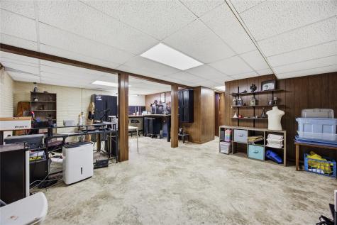 107 Parkview Drive Tipton IA 52772
