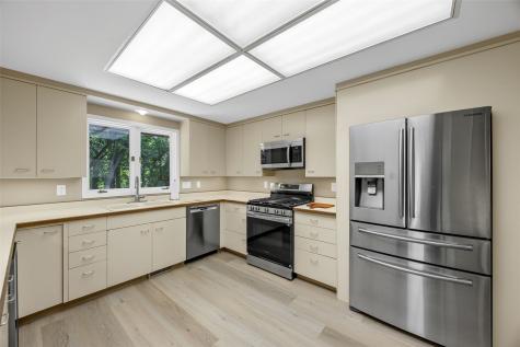 301 N 7th Avenue Iowa City IA 52245