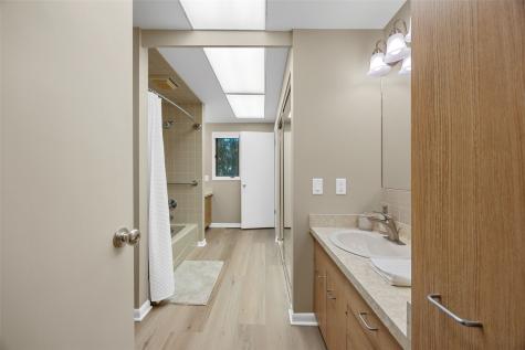 301 N 7th Avenue Iowa City IA 52245