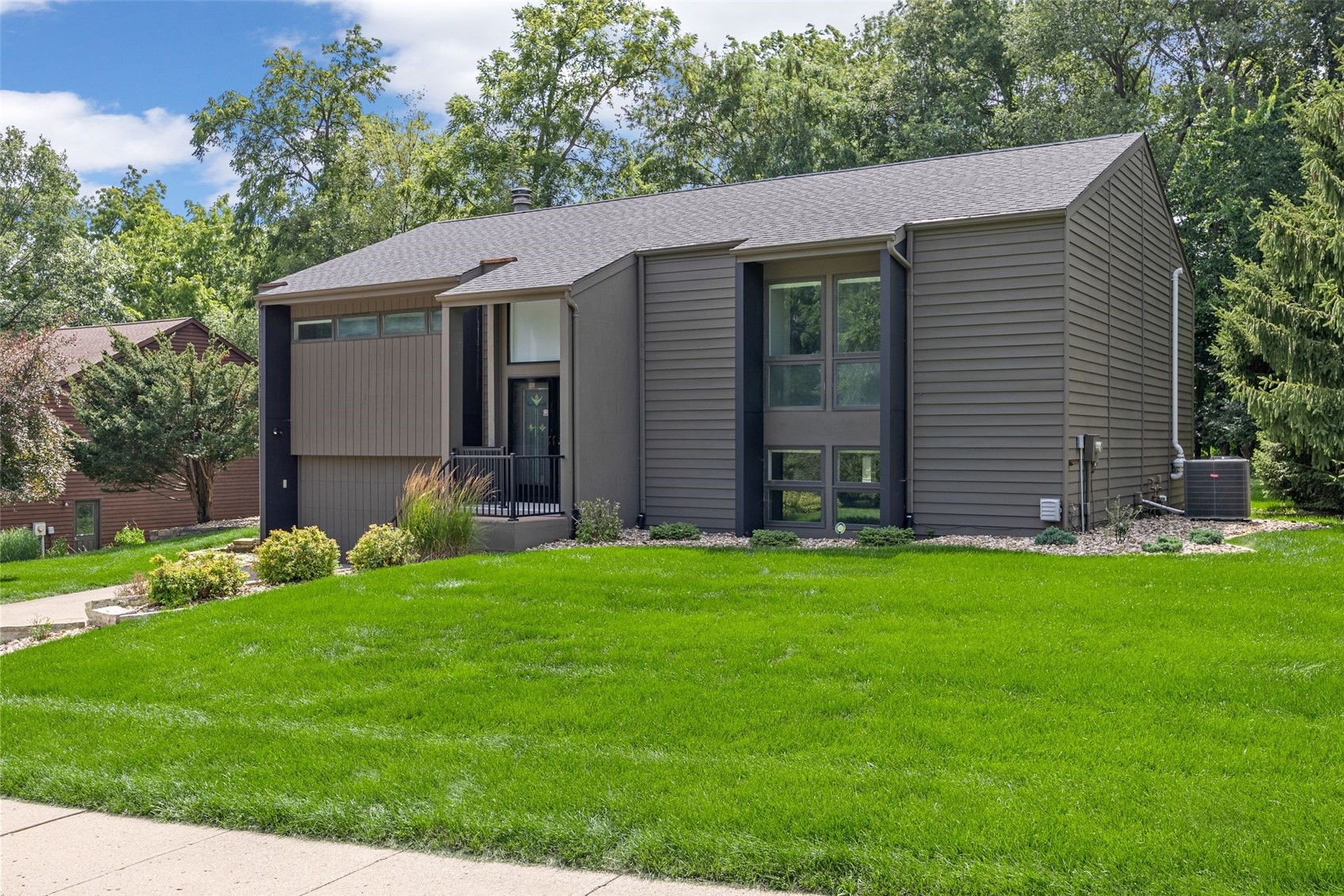 301 N 7th Avenue Iowa City IA 52245