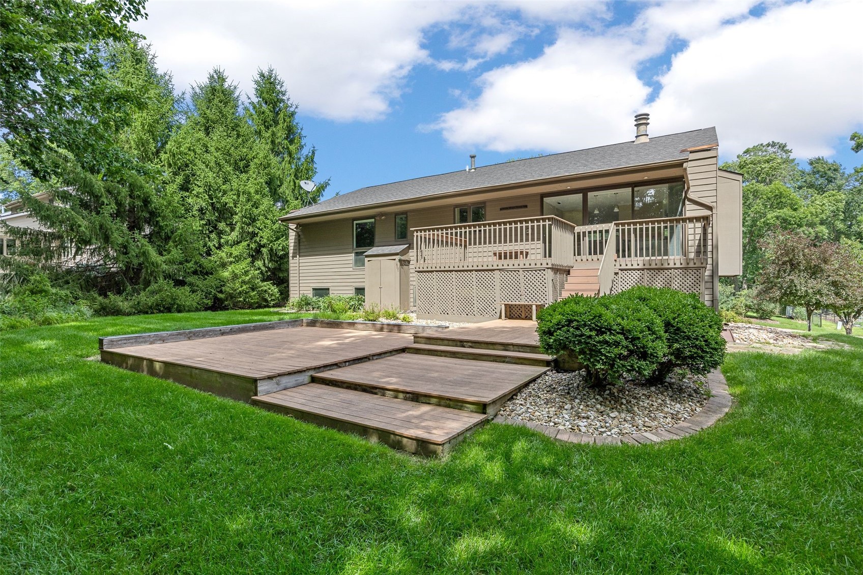 301 N 7th Avenue Iowa City IA 52245