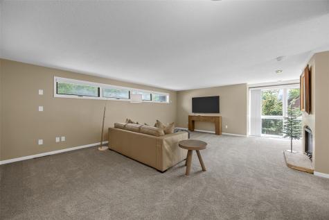 301 N 7th Avenue Iowa City IA 52245