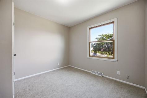 5701 Gordon Court NW Cedar Rapids IA 52405