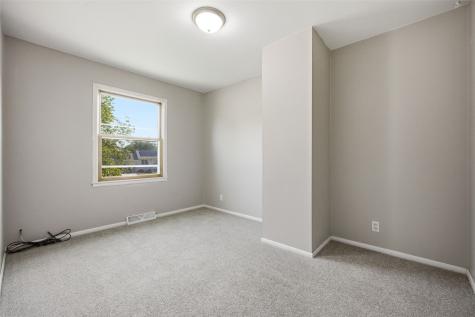 5701 Gordon Court NW Cedar Rapids IA 52405