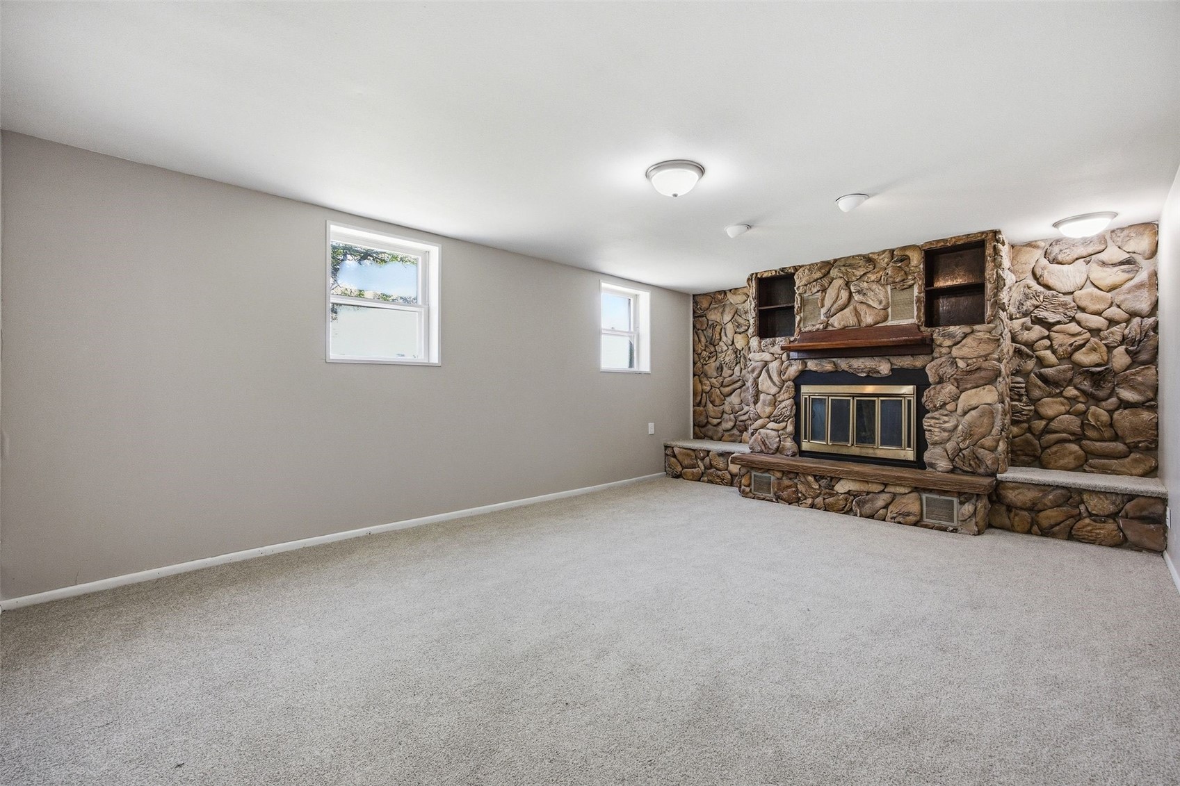 5701 Gordon Court NW Cedar Rapids IA 52405
