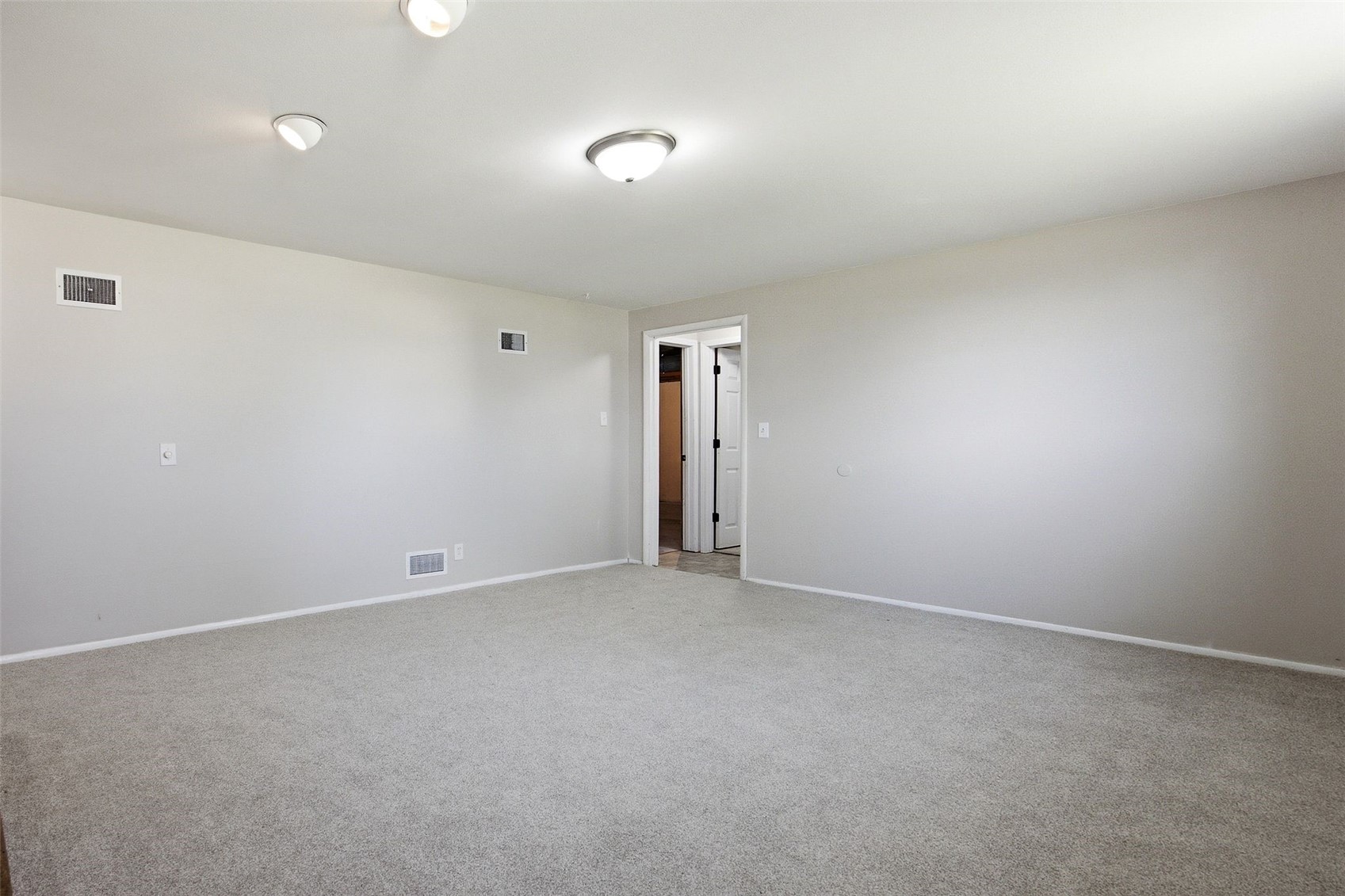 5701 Gordon Court NW Cedar Rapids IA 52405