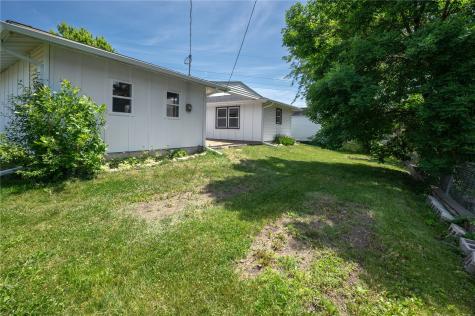 4975 Kesler Road NW Cedar Rapids IA 52405