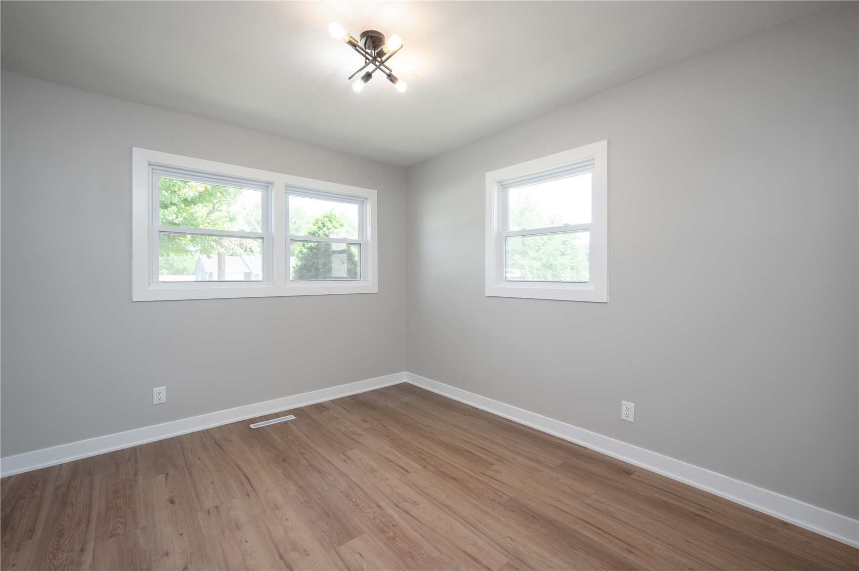 4975 Kesler Road NW Cedar Rapids IA 52405
