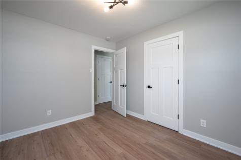 4975 Kesler Road NW Cedar Rapids IA 52405
