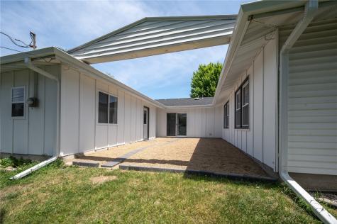 4975 Kesler Road NW Cedar Rapids IA 52405