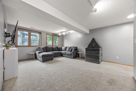 541 Amhurst Iowa City IA 52245