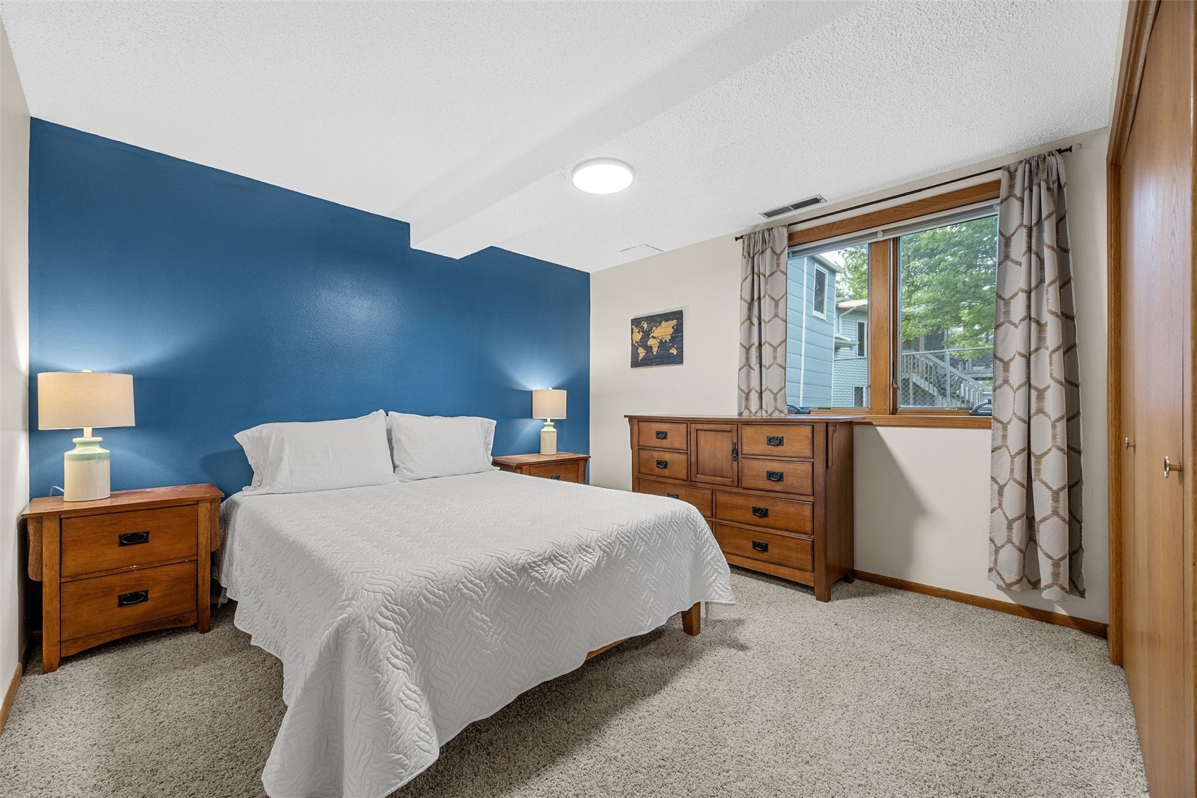 541 Amhurst Iowa City IA 52245