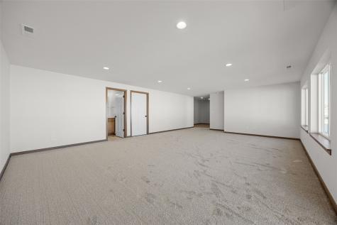 222 Mccarran Avenue NE Cedar Rapids IA 52402