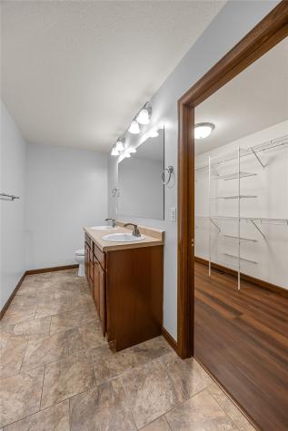 3355 Lennon Lane Marion IA 52302