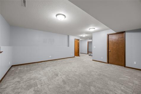 3355 Lennon Lane Marion IA 52302