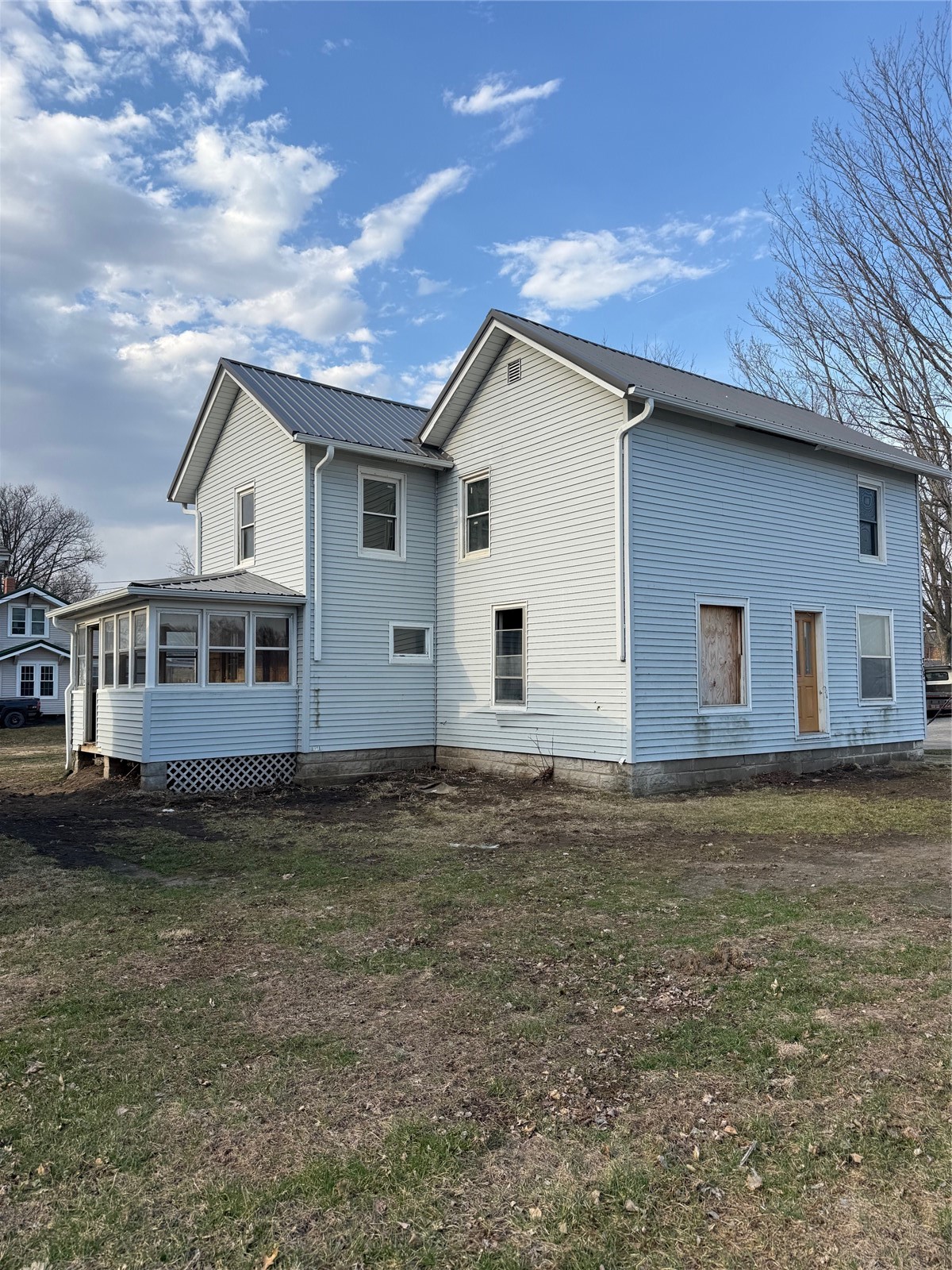 302 9th Street E Vinton IA 52349