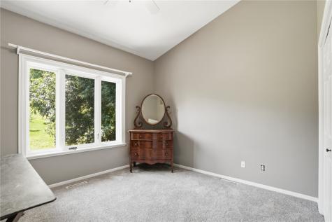 1432 Hickory Hollow NE Solon IA 52333